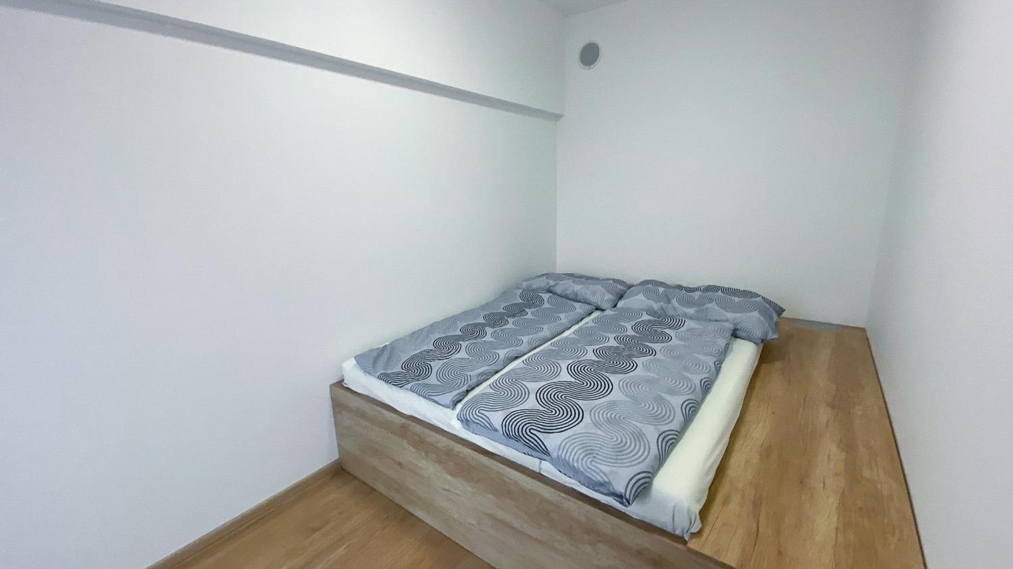 Riverfront Apartment Бешеньова Екстер'єр фото
